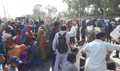 डा. सिके राउत अदालतमा, दर्जनौँ समर्थक पक्राउ !