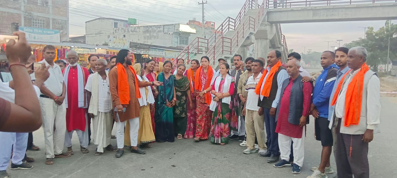 मधेशकै सबभन्दा ठुलो सभाहलको नेतृ जुली महासेठले गरिन नीरिक्षण, आकाशे पुल सँचालनको तयारीमा