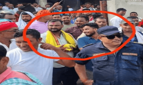पूर्व काँग्रेसी रहेका साँसद डा. सिँहमाथि काँग्रेसका कार्यकर्ताहरुले गरे ढुँगामुढा