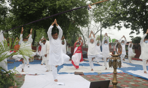 मुख्यमन्त्री राउतद्वारा एक हप्ते योग शिविरको शुभारम्भ