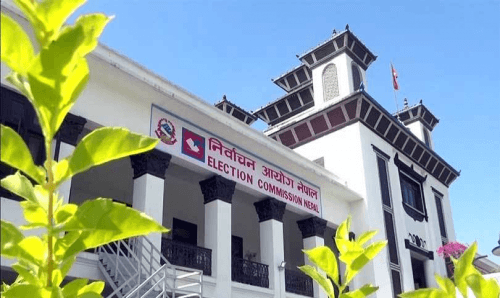 माओवादीबाट जितेर नेकपा एमालेमा प्रवेश गरेका १४ मेयर, उपमेयर र वडाध्यक्षको पद रिक्त