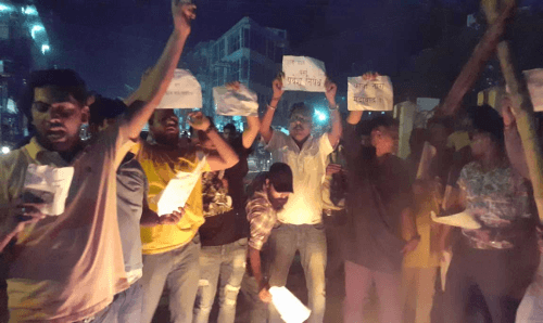 'उपेन्द्र यादव' लाई काला नाग भन्दै वीरगँजमा पुतला दहन, 'यादवलाई वीरगँजमा प्रवेश निषेध' !