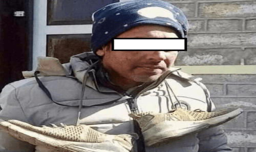 भ्रष्टाचार गरेको भन्दै सव–ईन्जिनीयर यादवलाई कालोमोसो र जुत्ताको माला