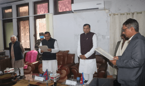 मधेश प्रदेशमा फेरी एक राज्यमन्त्री थपिए, मुख्यमन्त्रीले खुवाए किरिया