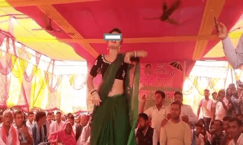 जसपाको पार्टी प्रवेशमा ओरकेष्ट्रा, महिला नर्तकी नचाएर पार्टी प्रवेश (भिडियो सहित)