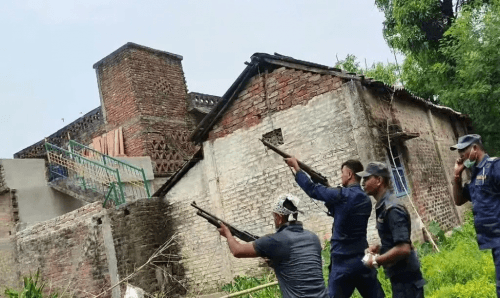 सप्तरीमा प्रहरी रतस्करबीच झडप हुँदा चल्यो गोली