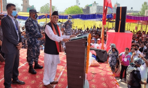 केही बेरमै धनुषा आउँदै केपी ओली