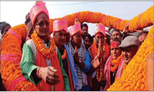 उम्मेदवारभन्दा दुईगुणा भारी मालाले स्वागत