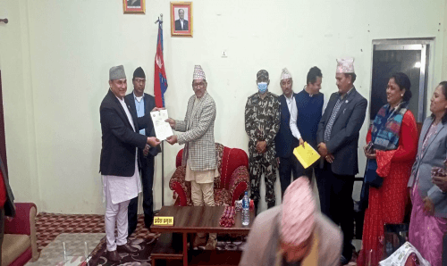 सुदुरपश्चिम प्रदेशमा एमालेलाई ढाल्दै काँग्रेसका शाह बने मुख्यमन्त्री
