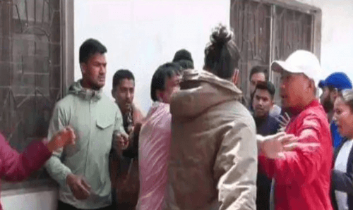 स्ववियुको विषयलाई लिएर आरआर क्याम्पसमा खुकुरी हानाहान
