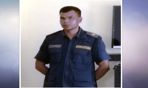 पत्रकारमाथि हातपात गर्ने पुलिस नोकरीबाट निलम्बित