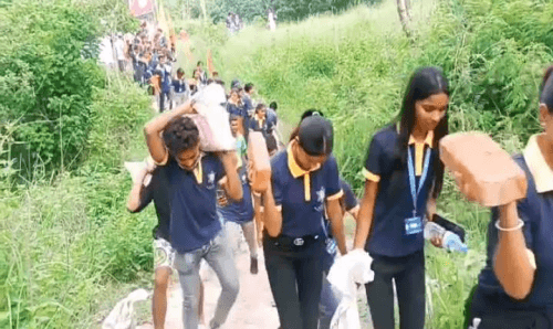 श्री ब्रह्मचारी दामोदरानन्द कलेजद्वारा न्नमाेहरी पहाडमा श्रमदान
