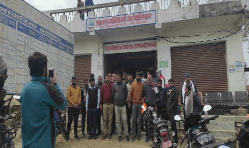 जनकनन्दिनी गाउँपालिका अध्यक्ष यादवविरुद्ध विभिन्न दलको जुगलबन्दी, अफिस नआएको भन्दै आक्रोस