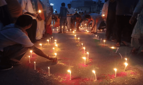 धनुषाका नेता दिपक कार्की वन राज्यमन्त्री बनेपछि क्षेत्रमा कार्यकर्ताहरुको दीप प्रज्वलन