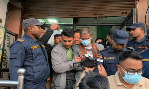घुस लिँदालिँदै पक्राउ परेका वडाध्यक्ष दोषी ठहर, पद चैट्ट !
