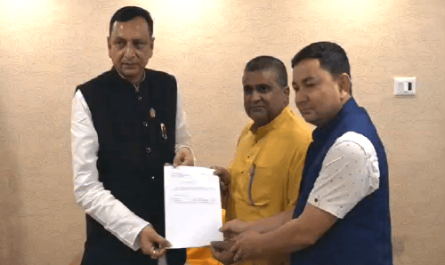 मधेश सरकारबाट माओवादी बाहिरिए, मुख्यमन्त्री यादवको पद धरापमा