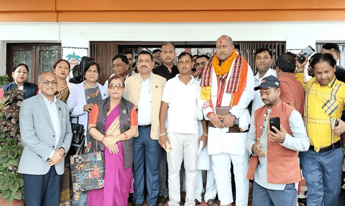 माओवादी, जसपाको विरोधको बाबजुद मधेशका मुख्यमन्त्री सिँहले पाए विश्वासको मत