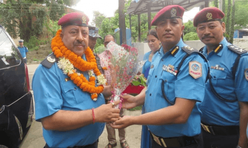 मधेश प्रदेशको लागि नयाँ डिआईजी आचार्यले सम्हाले कार्यभार