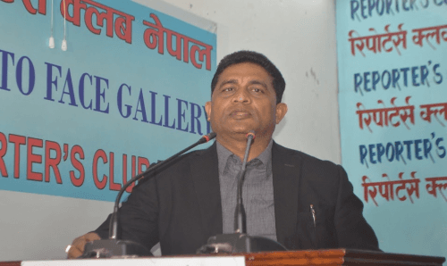 व्यवसायीका  काममा हस्तक्षेप हुन दिदैन : मन्त्री महासेठ