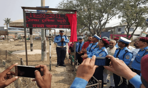 जनकपुरको ५ ठाउँमा ट्राफिकले लगायो 'डिजिटल डिस्पले बोर्ड'