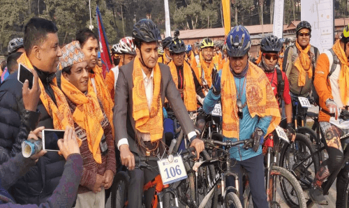 विवाहमञ्चमीमा विश्वप्रसिद्ध साईकल यात्रीको लस्कर जनकपुर आउँदै