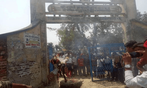 एईईका परीक्षार्थीहरु आन्दोलनमा