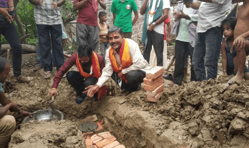 कैयौं नेता ईट मात्र गाडेर गए, मेयर बरबरियाले मन्दिर बनाइदिए : स्थानीयहरु