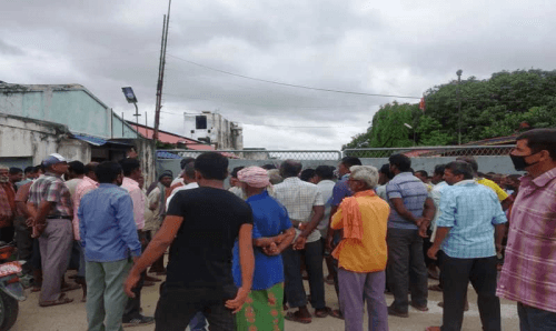 जनकपुरः एभरेष्ट पेपर मिल्सका मजदुर फेरी उत्रे आन्दोलनमा