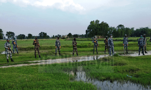 प्रदेश २ : नेपाल-भारत सीमामा सशस्त्र प्रहरीले सुरक्षा पोष्ट दोब्बर बढाउँदै