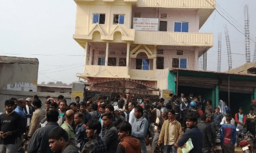 जनकपुरः धान खेतमा ३०० लाईसेन्स फेला, दलालको कब्जामा 'यातायात अफिस'