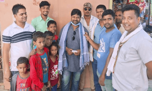 पत्रकार भण्डारीलाई सडकमै सम्मान