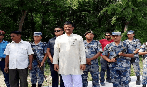 प्रदेश २ का पनि मन्त्रीहरुको सशस्त्र सुरक्षा खोसियो, शंकामा आकस्मिक बैठक बोलाइयो !
