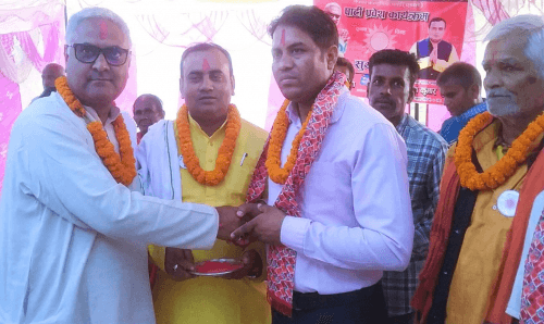 छोराले बुवाको चुनाव जित्ने अभियानमा लगाएको ग्रहण