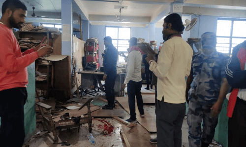 लहानको मालपोत बम विस्फोट प्रकरणमा सिसिटिभीको आधारमा एक जना पक्राउ !