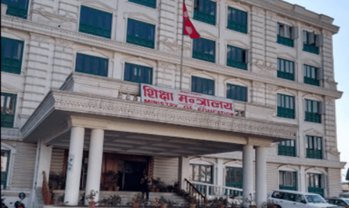 विद्यालय बन्द नगर्न सुझाव