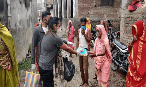महामारी नियन्त्रण तथा व्यवस्थापन समितिद्धारा सुरक्षा समाग्री वितरण