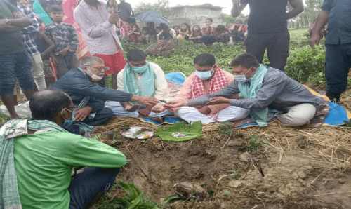 प्रदेश २ को अस्पतालहरुमा छटपटिदै कोरोना विरामी, राज्यमन्त्री मण्डल शिलान्यासमा व्यस्त