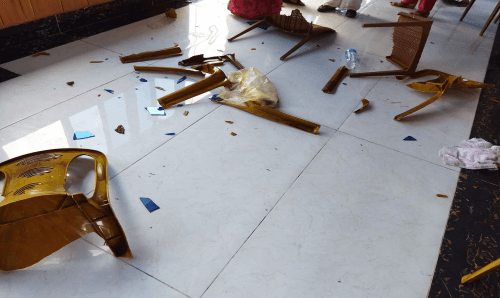 एमालेको बैठक स्थलमा तोडफोड