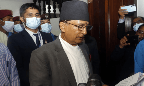तीन जनाको नागरिकता रद्द गर्ने सरकारको निर्णय