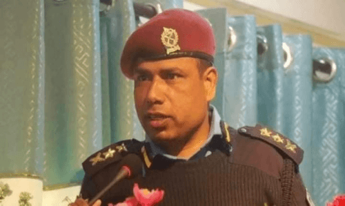 काँग्रेसका नेता यादवलाई गोली हान्ने धम्की दिएका एसपी पाण्डे निलम्बन