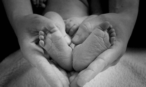 घर भत्किँदा एक बालिकाको मृत्यु, दुई जना घाइते