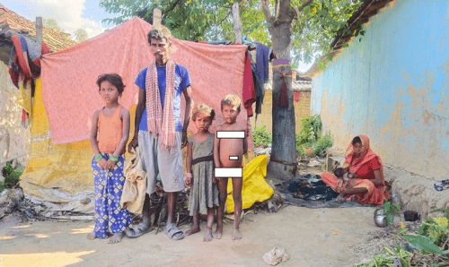 जनकपुरः ७ बर्षदेखि सदा परिवार प्लाष्टिकको झुपडीमा