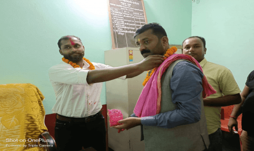 शहिदनगरमा हाकिम र मेयर मालाफेर गरेपछि उपमेयरलाई पीर, फेसबुकमा खिल्ली