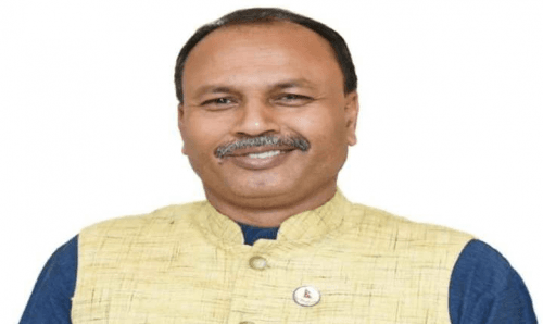 धनुषा क्षेत्र नं. ३ मा 'अनिल कुमार झा' जसलाई दिग्गज नेता नीधि र महतोको साथ छ