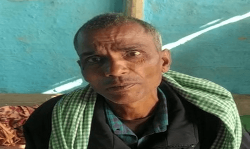 माला बाँडने मालीको साईकल र मोबाईल लुटियो