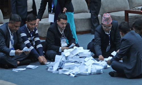 नयाँ राष्ट्रपतिको लागि मतगणना सुरु