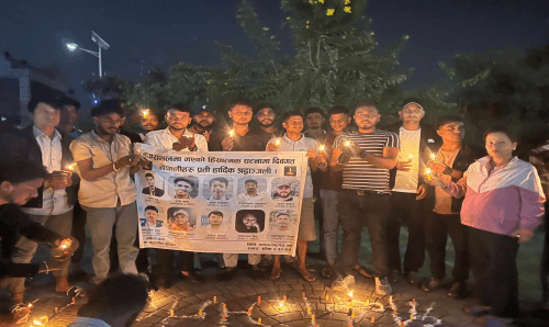 इजरायलमा मारिएका विद्यार्थीको सम्झनामा दीप प्रज्वलन
