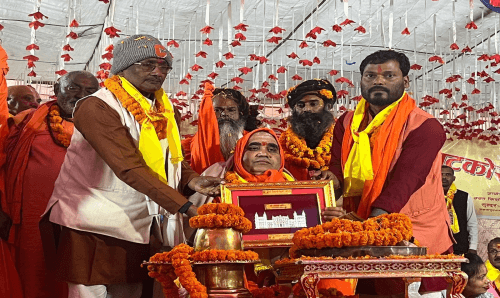 कमला नदी पुगेर रामसीताको मटकोर गराएका जगतगुरु शँकराचार्यलाई जनकपुरबाट भव्य विदाई
