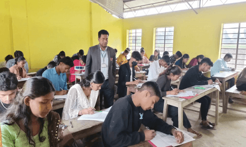 SEE को पहिलो दिन अँग्रेजी विषयको परीक्षा सम्पन्न, भोली नेपाली विषय