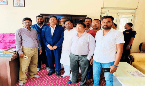 पैगम्बरप्रति पूर्व न्यायधीशले दिएको अभिव्यक्तिविरुद्ध सिरहाका मुस्लिमहरुले सिडिओलाई बुझाए ज्ञापन